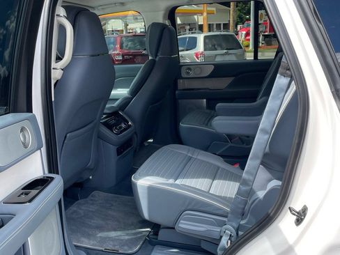 Used 2018 Lincoln Navigator Black Label AWD/4WD image 6