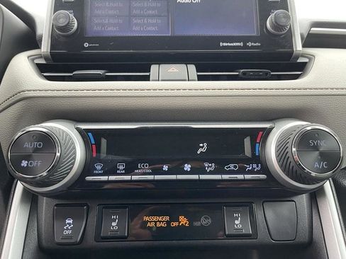 Used 2022 Toyota RAV4 XLE w/ Convenience Package image 34
