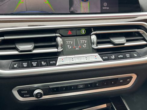 Used 2019 BMW X5 xDrive40i w/ Premium Package image 24