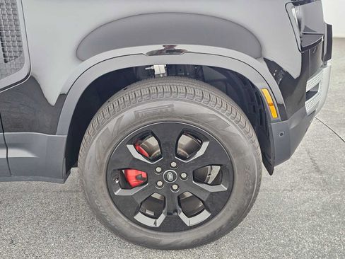 Used 2022 Land Rover Defender 110 S AWD/4WD image 9