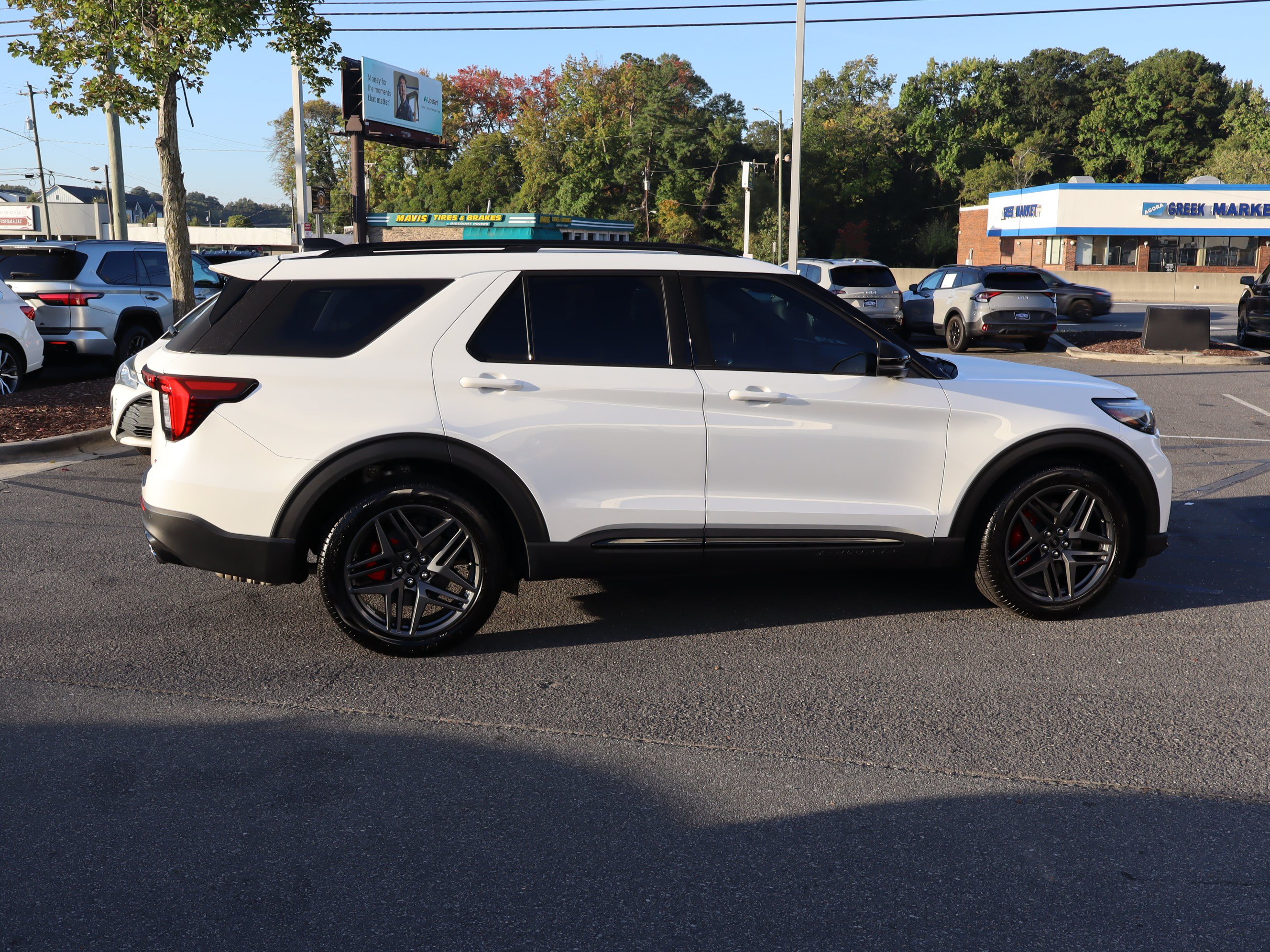 Used 2026 Ford Explorer ST AWD/4WD image 11