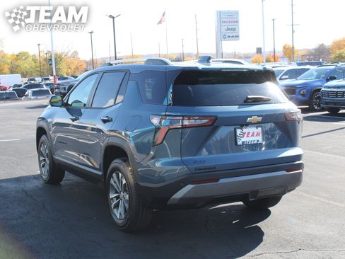 New 2026 Chevrolet Equinox LT w/ Convenience Package II image 5