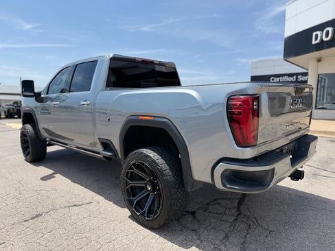 Used 2024 GMC Sierra 2500 Denali Ultimate AWD/4WD image 6