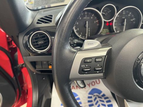 Used 2006 MAZDA MX-5 Miata Grand Touring w/ Premium Pkg image 12