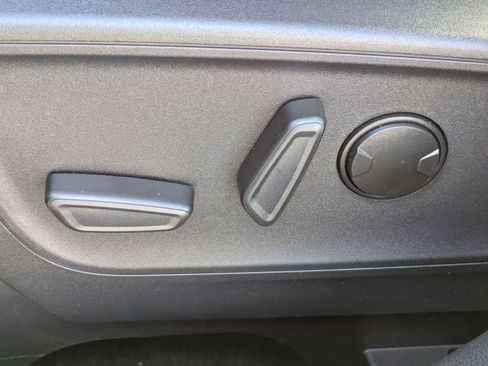 New 2026 Ford Escape Active w/ Active Premium Tech Pack FWD image 19