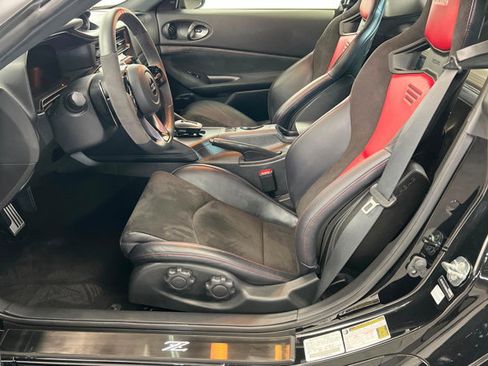 Used 2024 Nissan Z NISMO w/ Floor Mat Package RWD image 13