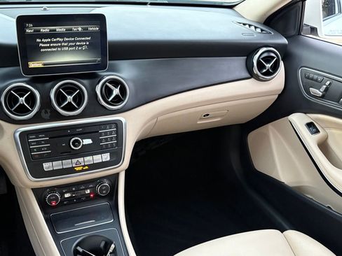 Used 2018 Mercedes-Benz GLA 250 image 16