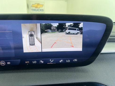Used 2026 Buick Enclave Preferred AWD/4WD image 81