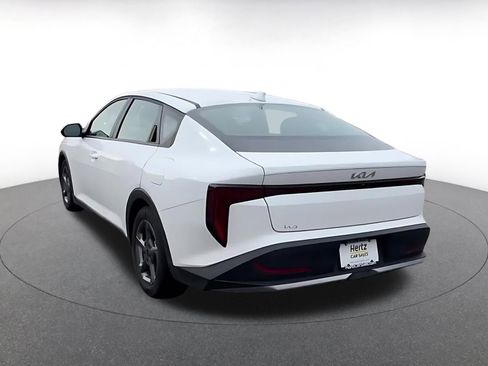 Used 2025 Kia K4 LXS image 11