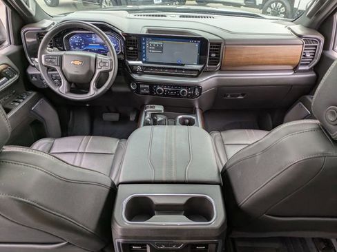 Used 2024 Chevrolet Silverado 1500 High Country w/ High Country Premium Package image 17