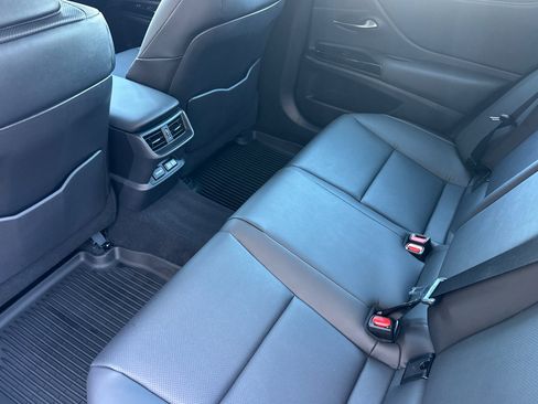 Certified 2025 Lexus ES 350 w/ Premium Package FWD image 26