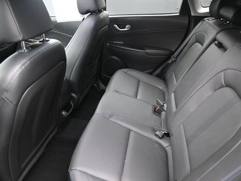Used 2023 Hyundai Kona Limited FWD image 27