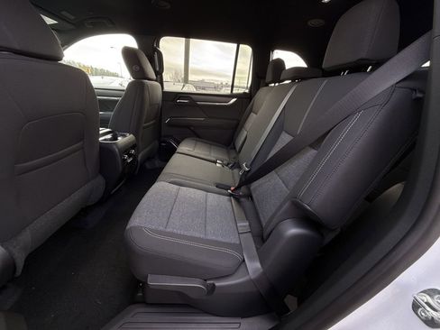 New 2026 GMC Acadia Elevation image 24