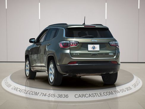 Used 2019 Jeep Compass Latitude AWD/4WD image 7