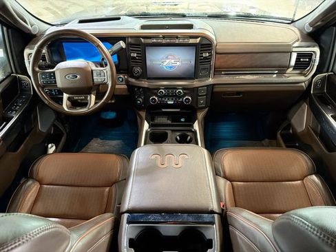 Used 2023 Ford F350 King Ranch w/ FX4 Off-Road Package image 10