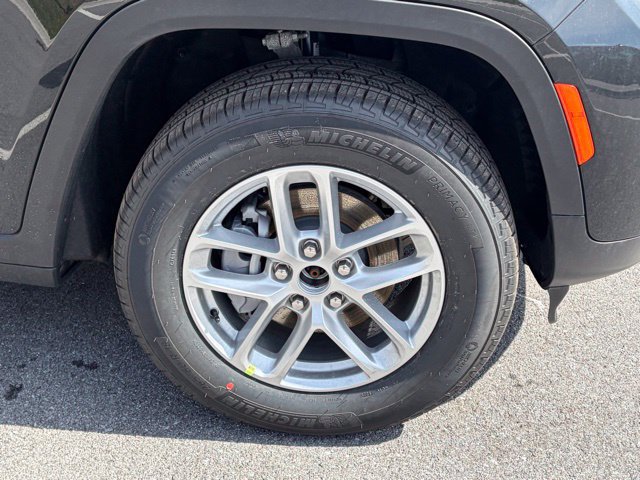 New 2026 Jeep Grand Cherokee Laredo X AWD/4WD image 11