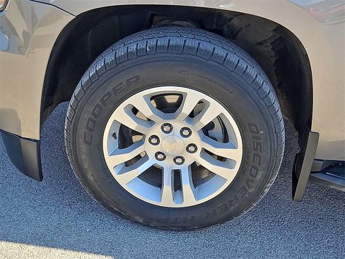 Used 2019 Chevrolet Tahoe LT w/ Luxury Package image 13