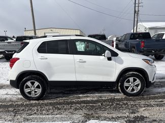 Used 2022 Chevrolet Trax LT w/ LT Convenience Package video 2