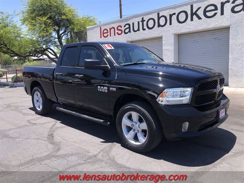 Used 2014 RAM 1500 Express RWD image 2