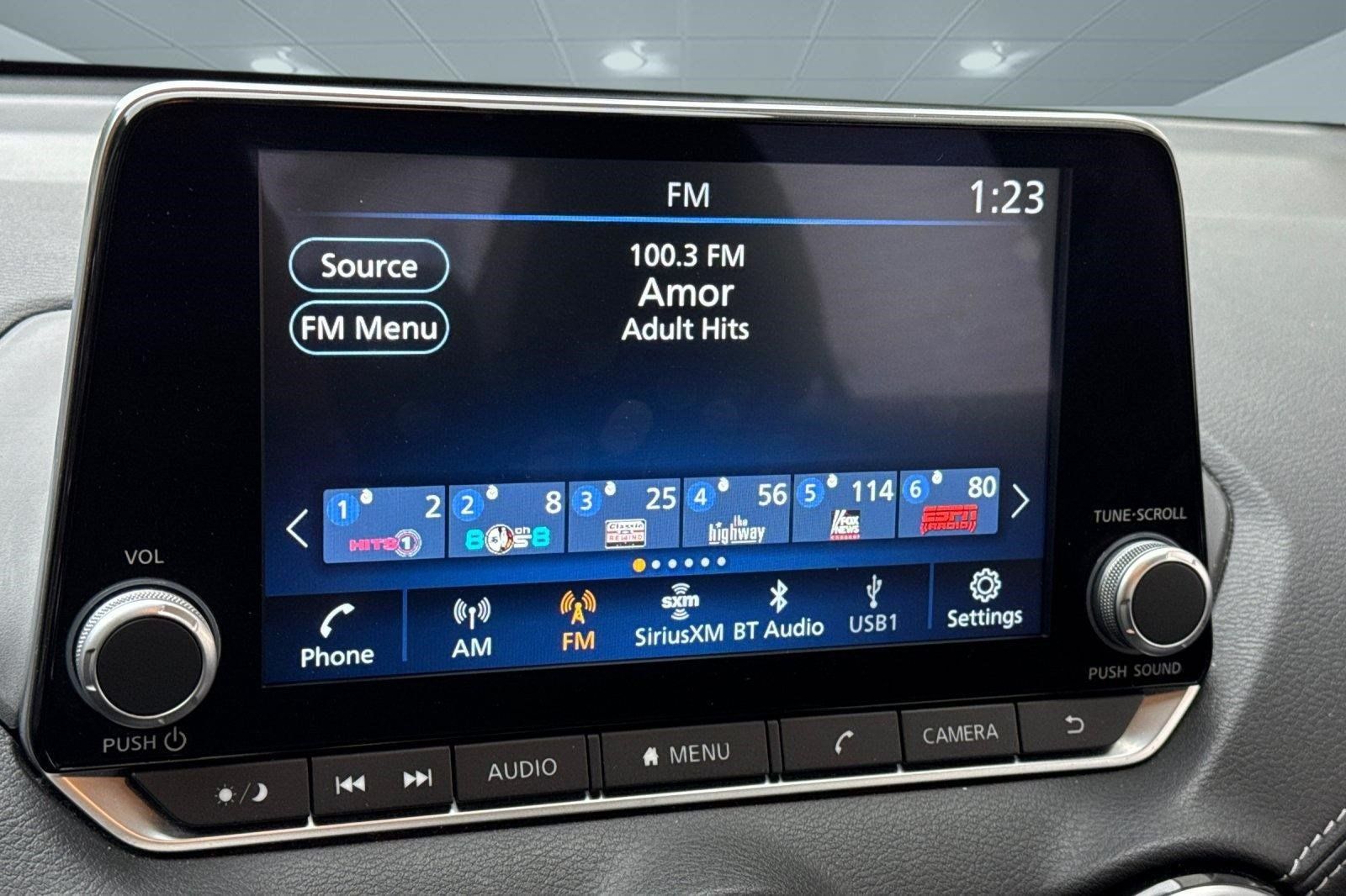 Used 2024 Nissan Sentra SV FWD image 20