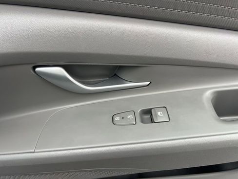 Used 2023 Hyundai Elantra SEL image 29