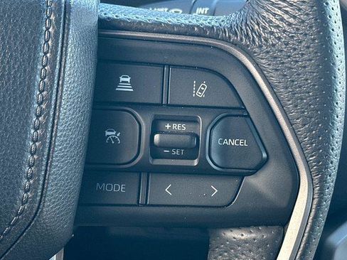 Certified 2025 Toyota Tundra Limited AWD/4WD image 18