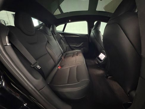 Used 2021 Tesla Model S Plaid image 19