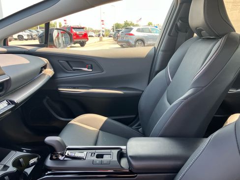 Certified 2024 Toyota Prius XLE AWD/4WD image 12