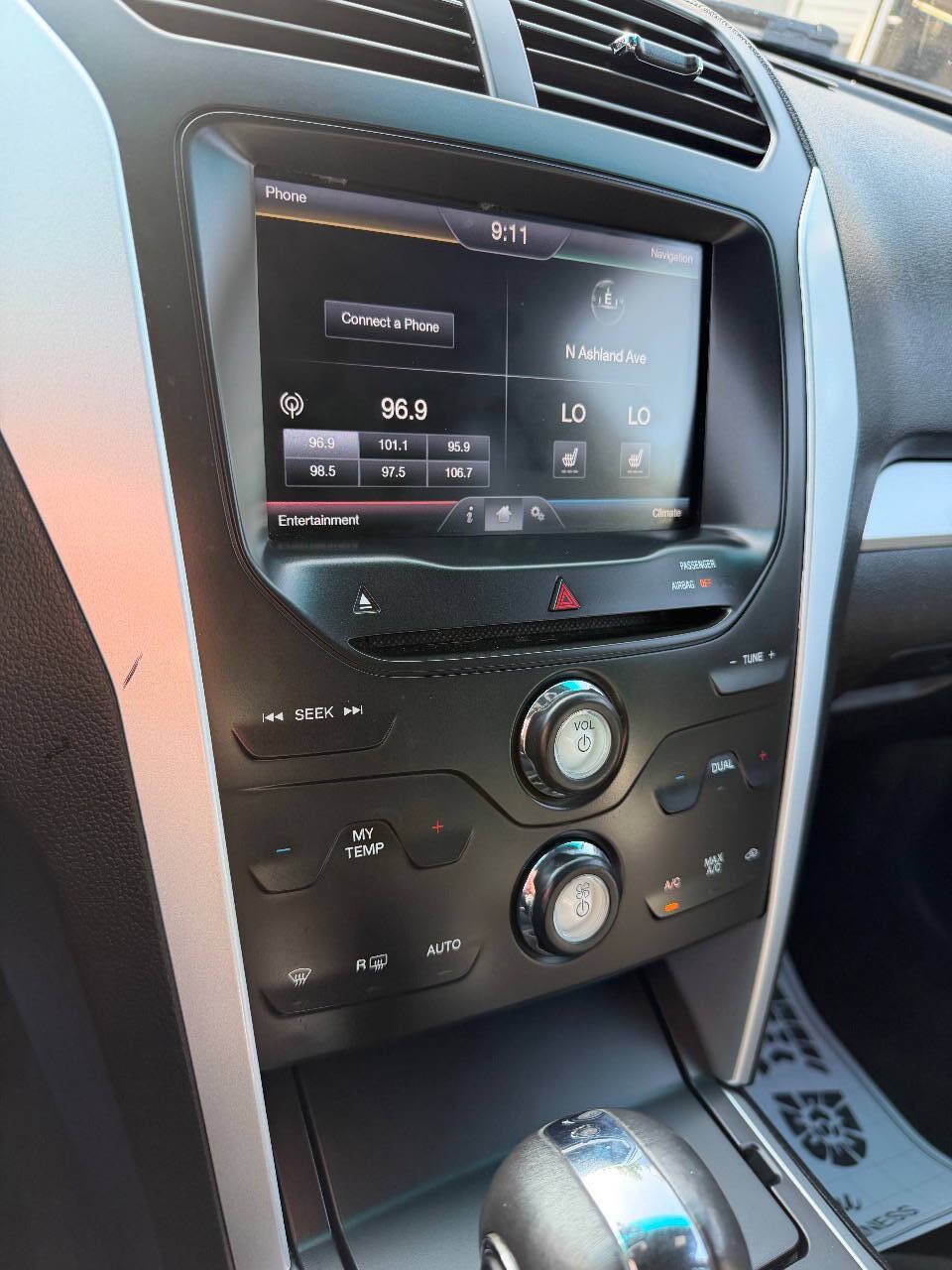 Used 2014 Ford Explorer XLT w/ Equipment Group 202A FWD image 27