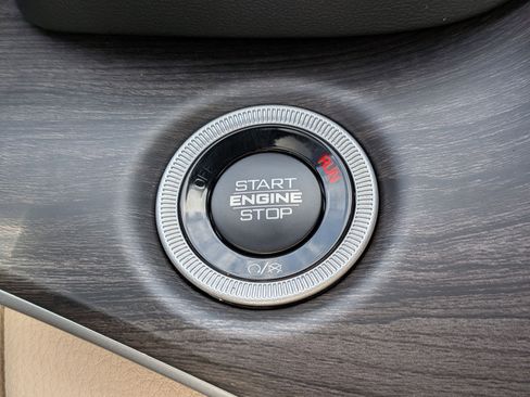 New 2025 Jeep Grand Cherokee Limited image 24