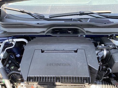 Used 2023 Honda Pilot Touring image 16