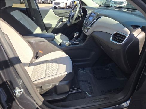 Used 2023 Chevrolet Equinox LT image 7