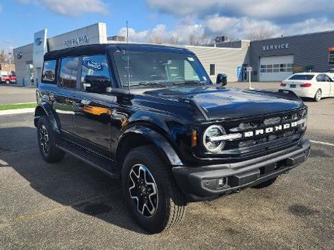 Certified 2023 Ford Bronco Outer Banks AWD/4WD image 1