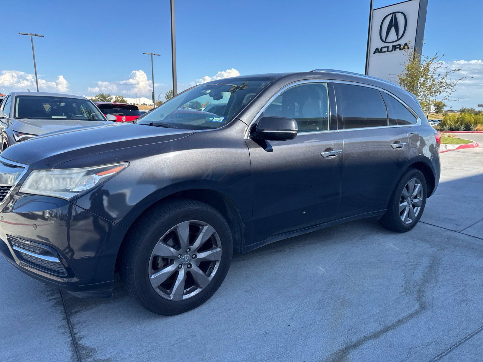 Used 2015 Acura MDX w/ Advance & Entertainment Pkg FWD image 2
