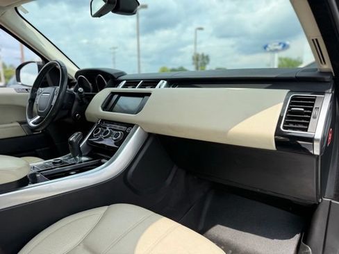 Used 2016 Land Rover Range Rover Sport HSE AWD/4WD image 17
