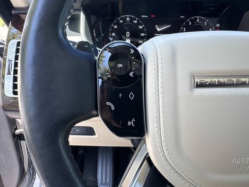 Used 2019 Land Rover Range Rover Supercharged AWD/4WD image 32