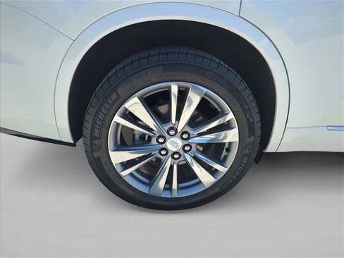 Used 2024 Cadillac XT6 Premium Luxury FWD image 29