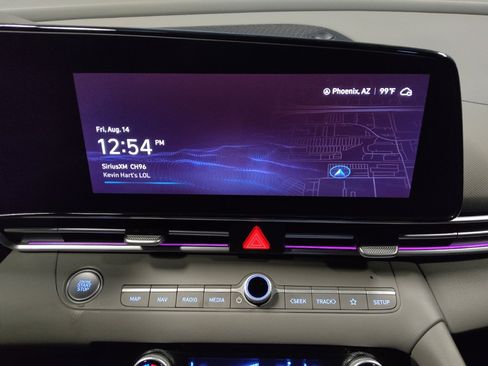 Used 2024 Hyundai Elantra SEL FWD image 25