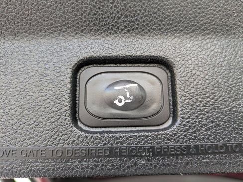 Used 2019 Ford Explorer Limited w/ Ford Safe & Smart Package image 14