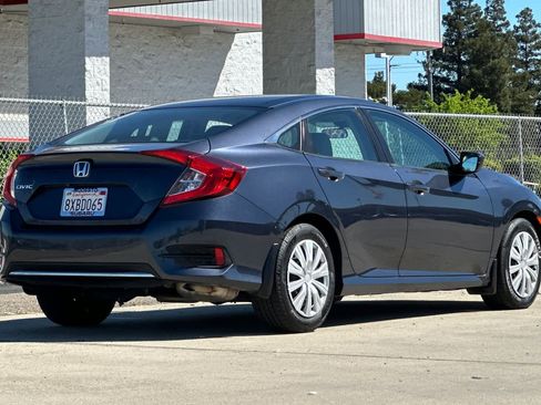 Used 2021 Honda Civic LX image 3