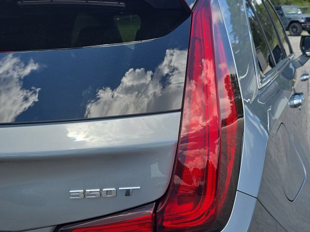 Used 2025 Cadillac XT4 Premium Luxury FWD image 8