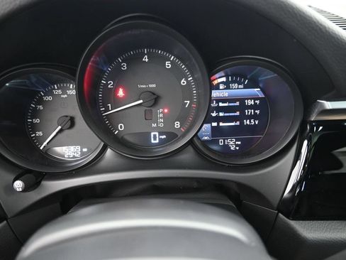 Certified 2023 Porsche Macan AWD/4WD image 14