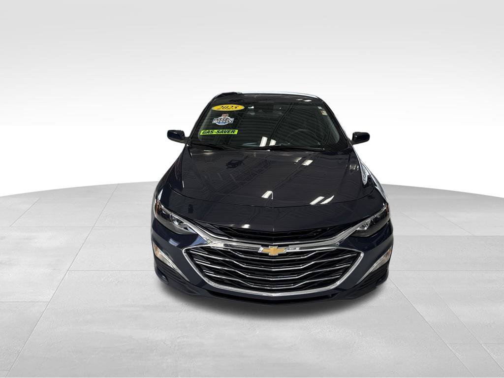 Used 2025 Chevrolet Malibu LT FWD image 13
