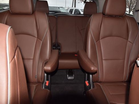 Used 2020 Buick Enclave Avenir w/ Avenir Technology Package image 21