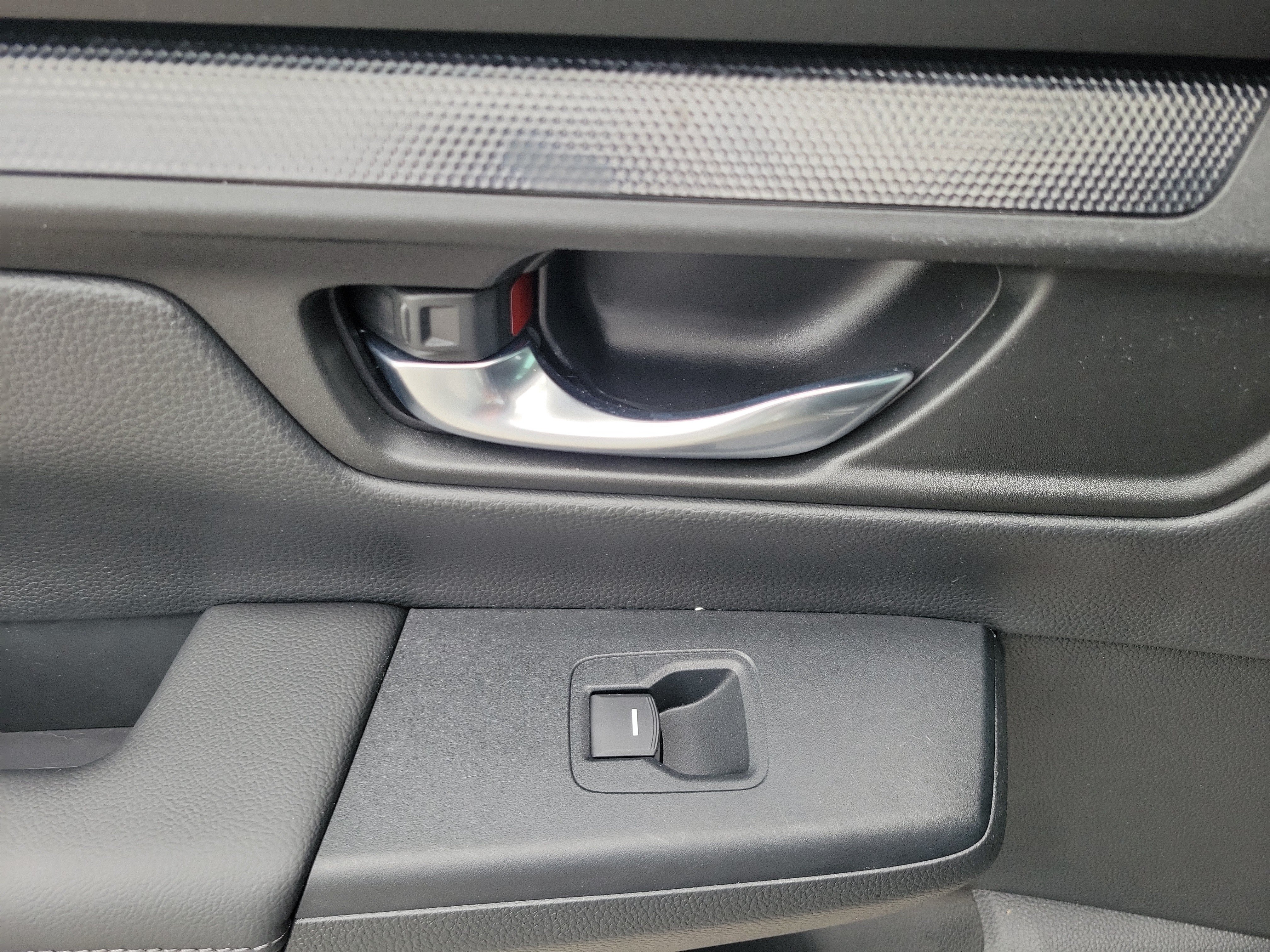 Used 2024 Honda CR-V LX image 15