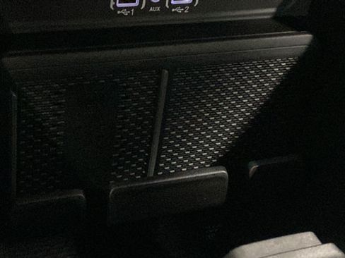 Used 2025 RAM 1500 Big Horn AWD/4WD image 33