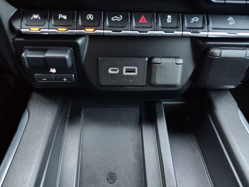 Used 2019 GMC Sierra 1500 AT4 w/ AT4 Premium Package image 10