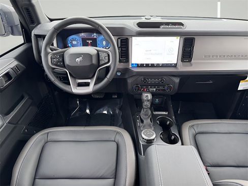 New 2025 Ford Bronco Outer Banks image 5