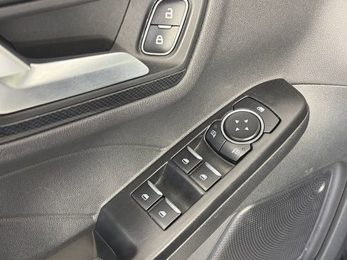 Certified 2025 Ford Escape ST-Line Select AWD/4WD image 23