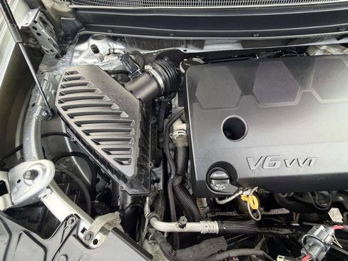 Used 2018 Chevrolet Traverse Premier image 37